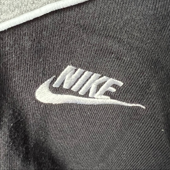 Nike Crop Sweater - Picture 3 of 4